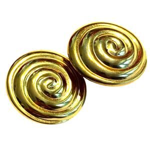Vintage Y2K clip on earrings textured dimensional round gold classic boss lady